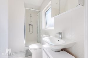 Ensuite Shower Room- click for photo gallery